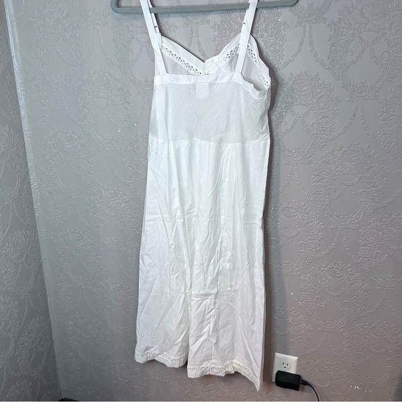 Elegant White Lace Trim Nightgown Vintage Figure Fit 36 New NWT - Picture 4 of 5